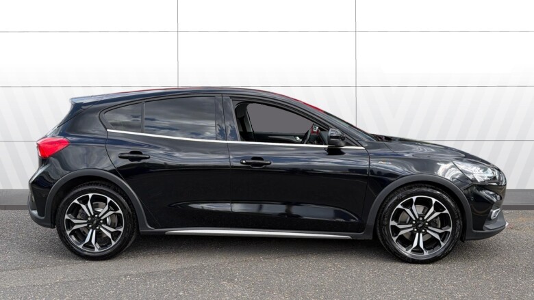 Ford Focus Vignale 1.0 EcoBoost 125 Active X 5dr Petrol Hatchback